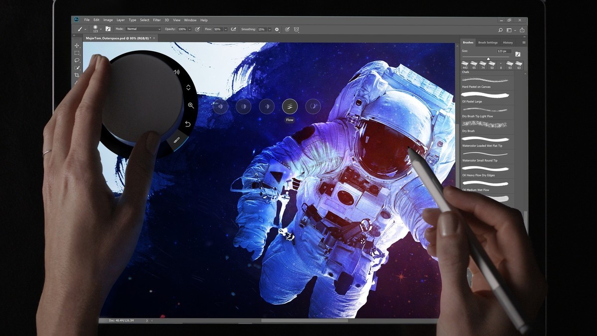 Adobe, nuovo supporto a Surface Dial in Photoshop