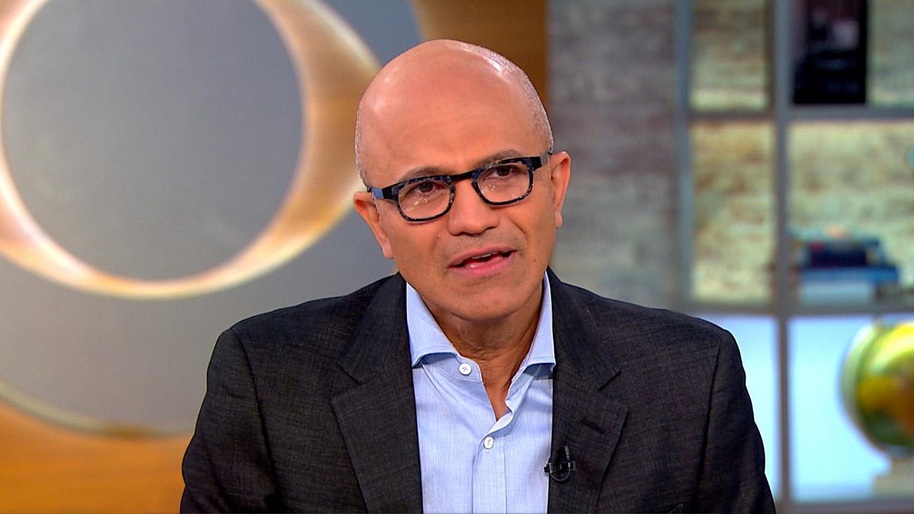Xbox One X: Satya Nadella, CEO di Microsoft, soddisfatto delle vendite