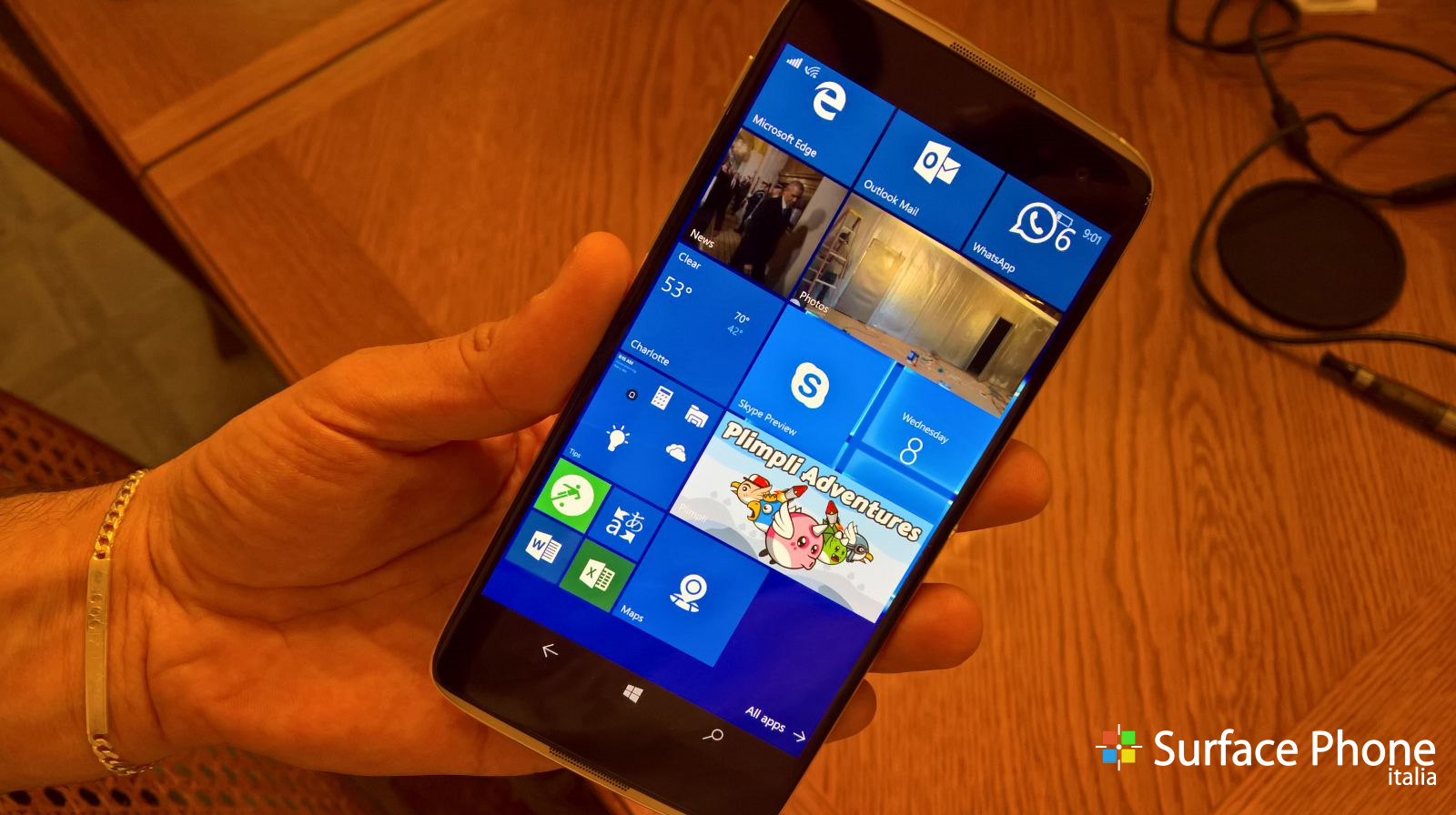 Alcatel Idol 4S con Windows 10 Mobile: Microsoft cerca di finire le ultime scorte vendendolo a 99$