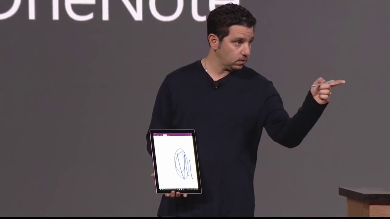 Surface Phone: Microsoft cerca nuovi ingegneri per il comparto fotografico [Rumor]