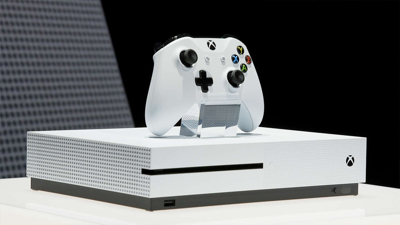 Xbox One: Microsoft punta ai giochi, ai servizi e all’integrazione con Windows 10