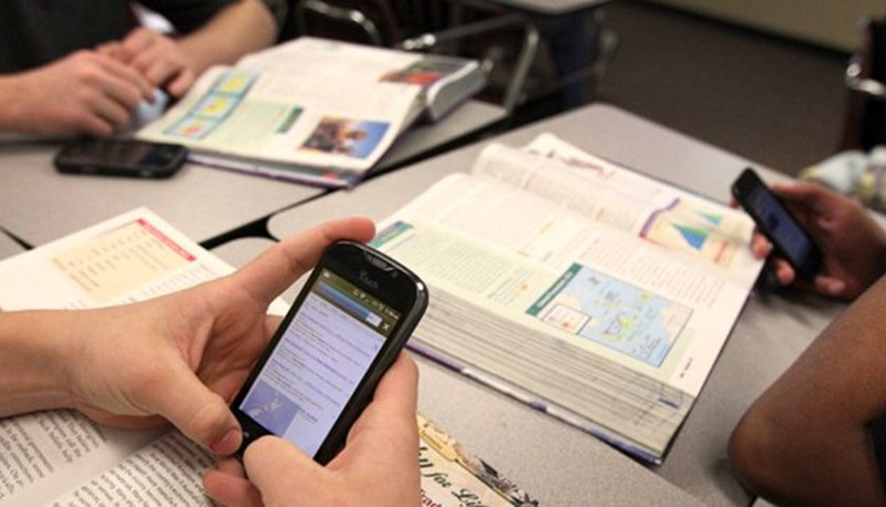 smartphone in classe