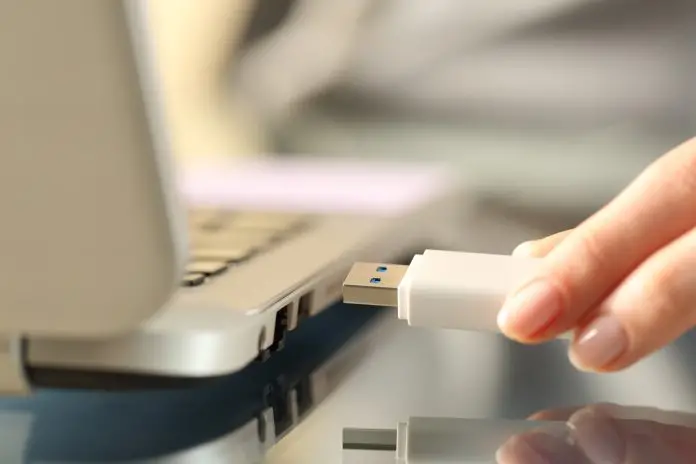 Il potere nefasto delle chiavette USB